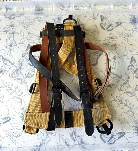 Militaria webbing leather - militaria,
